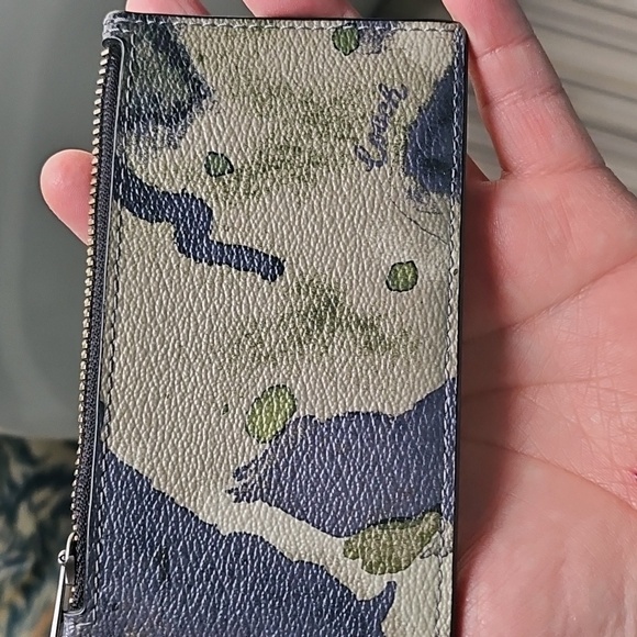 Coach Wallet - Picture 7 of 8